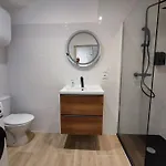 Апартаменты Jardin Entre Cite Et Bastide