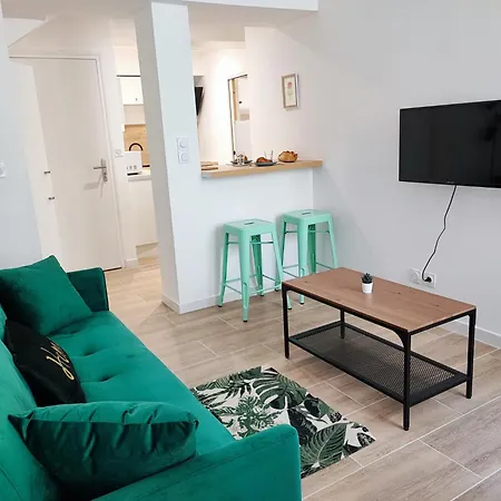 Jardin Entre Cite Et Bastide Apartment *