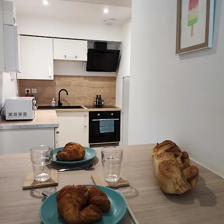 Apartment Jardin Entre Cite Et Bastide