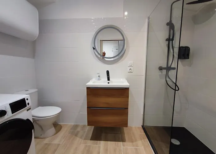 Jardin Entre Cite Et Bastide *