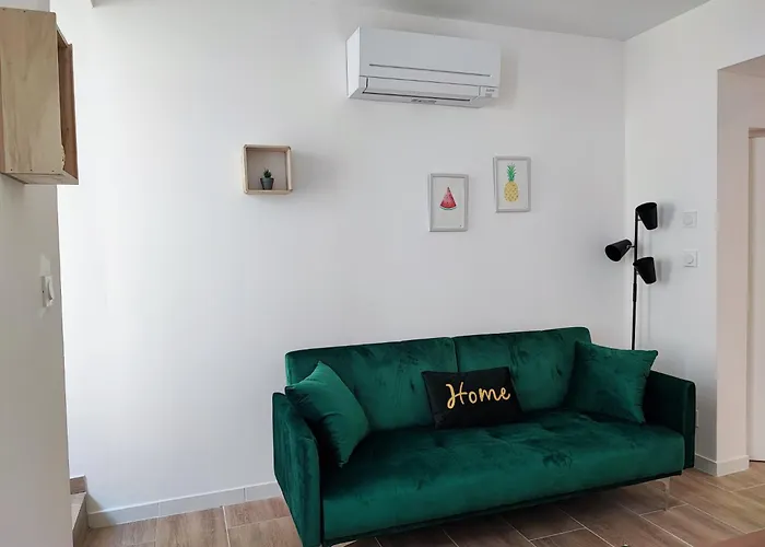 Jardin Entre Cite Et Bastide Daire *