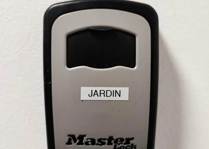 Daire Jardin Entre Cite Et Bastide Carcassonne